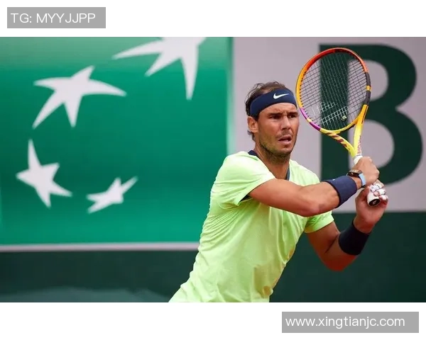 纳瓦罗与佩特科维奇的巅峰对决谁能在赛场上笑到最后