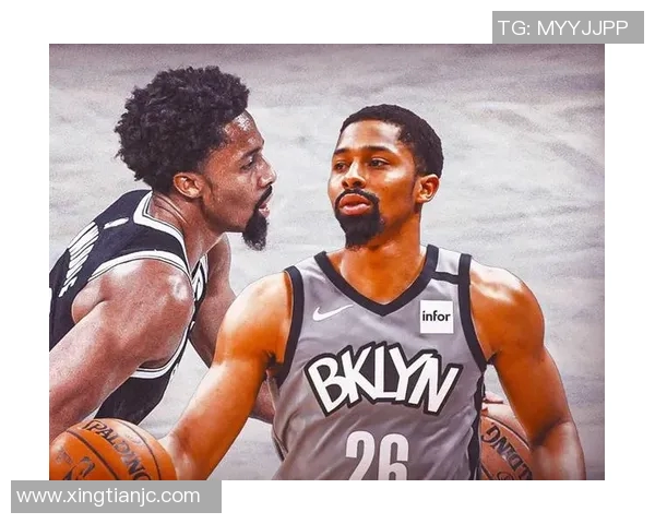 305爵士与灰熊激战正酣球员表现引发球迷热议与期待